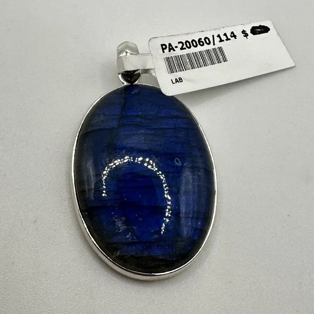 NWOT MONSTER‎ 39x28mm Labradorite in solid sterling silver pendant!